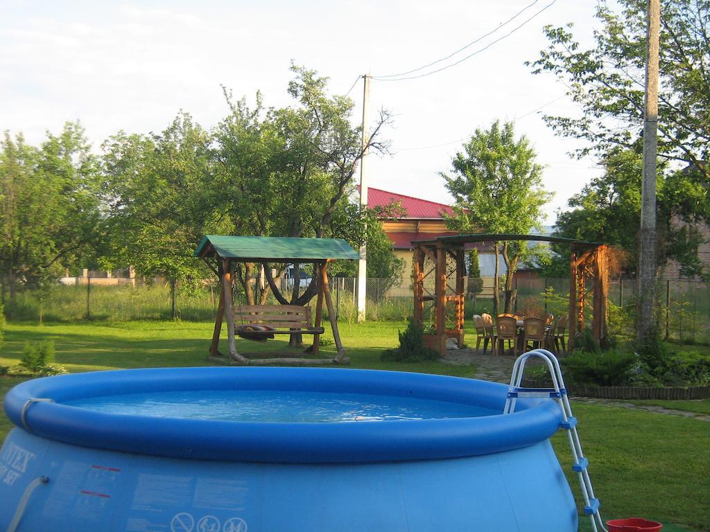 Villa Veselka Staryye Kuty Exterior foto